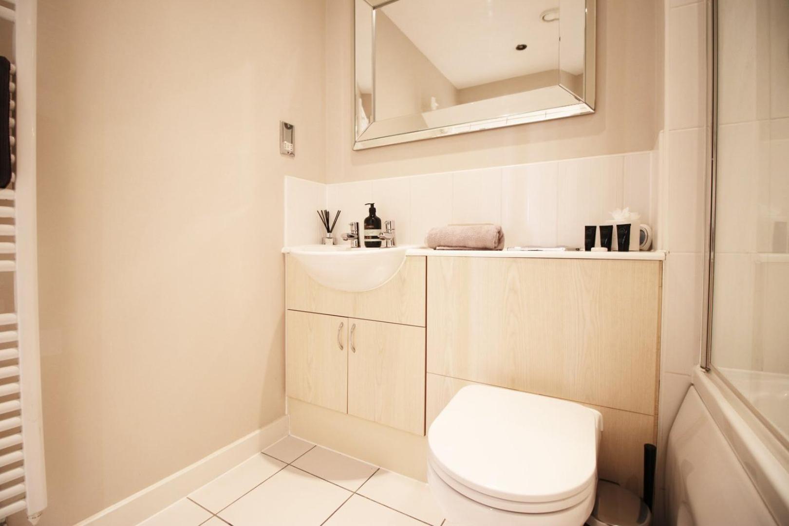 Perfect Getaway In Cardiff Marina Apartment Екстериор снимка
