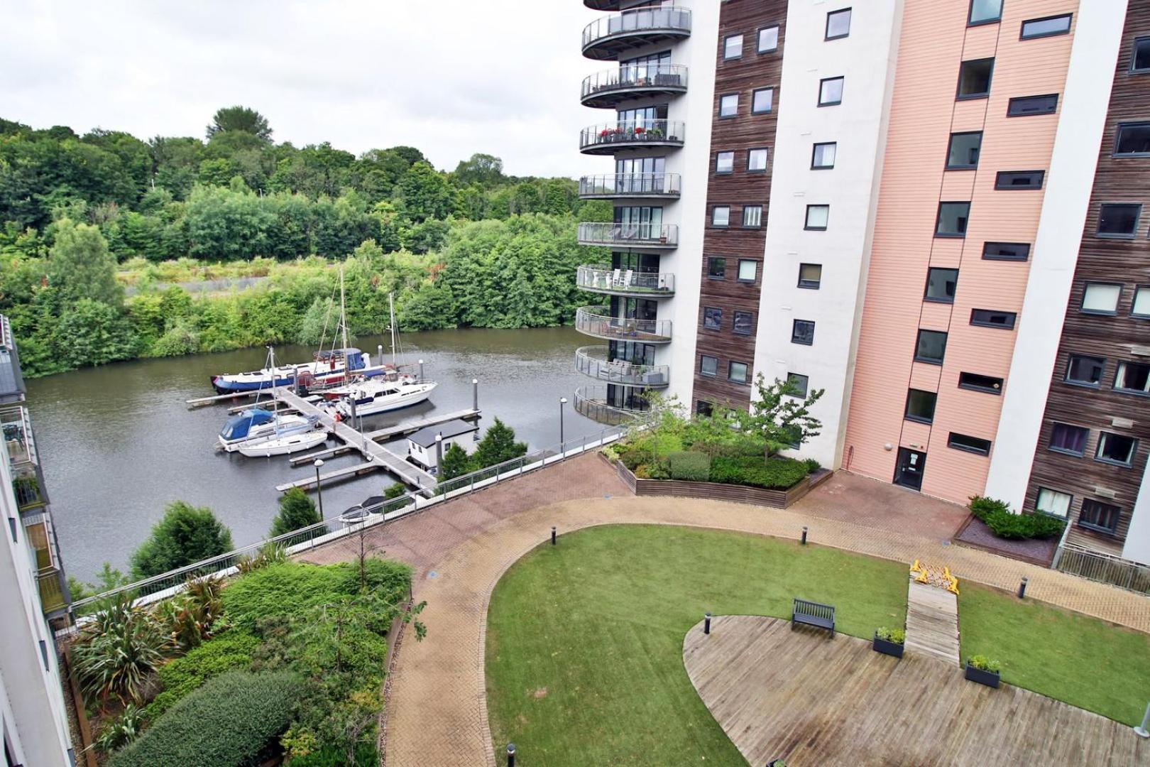 Perfect Getaway In Cardiff Marina Apartment Екстериор снимка