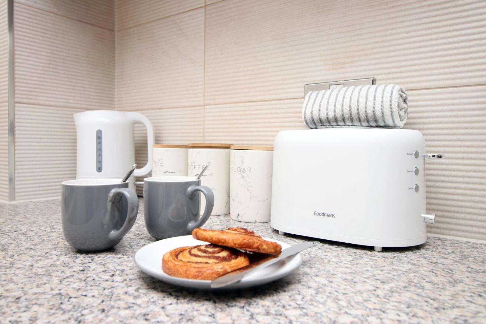 Perfect Getaway In Cardiff Marina Apartment Екстериор снимка