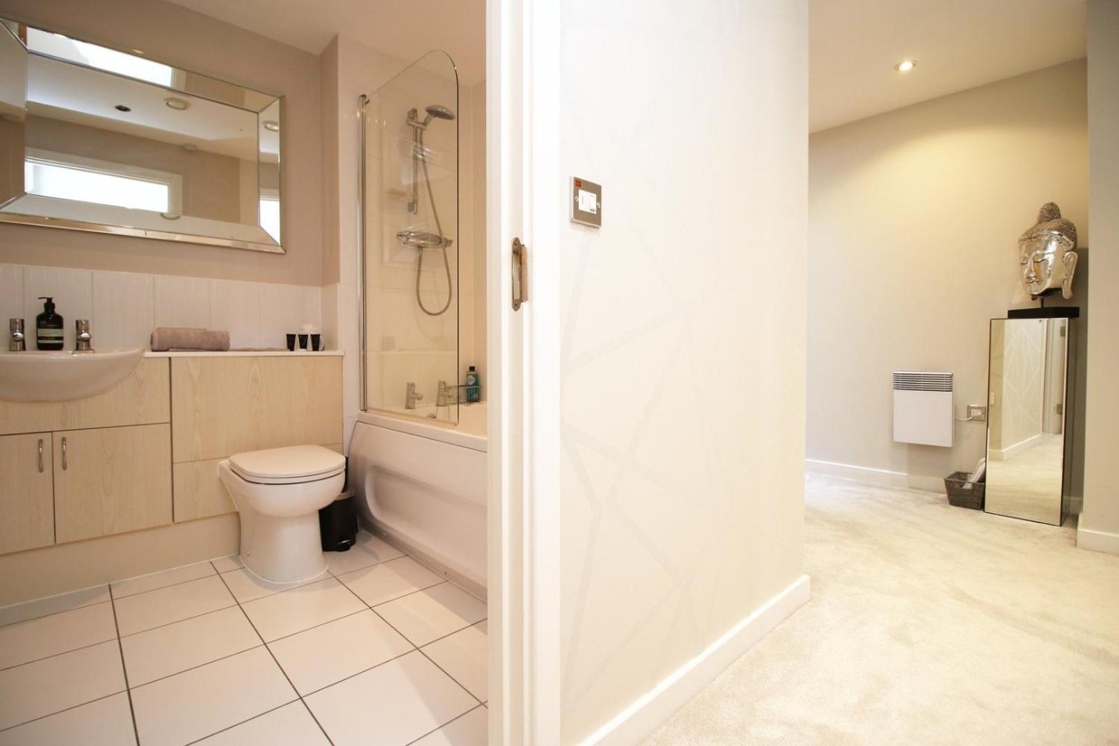 Perfect Getaway In Cardiff Marina Apartment Екстериор снимка