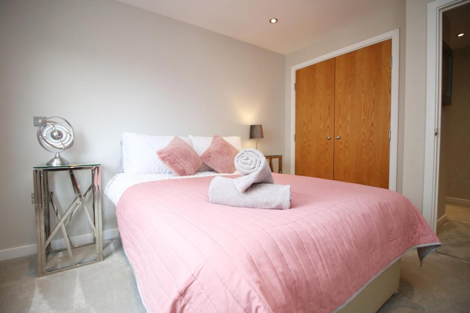 Perfect Getaway In Cardiff Marina Apartment Екстериор снимка