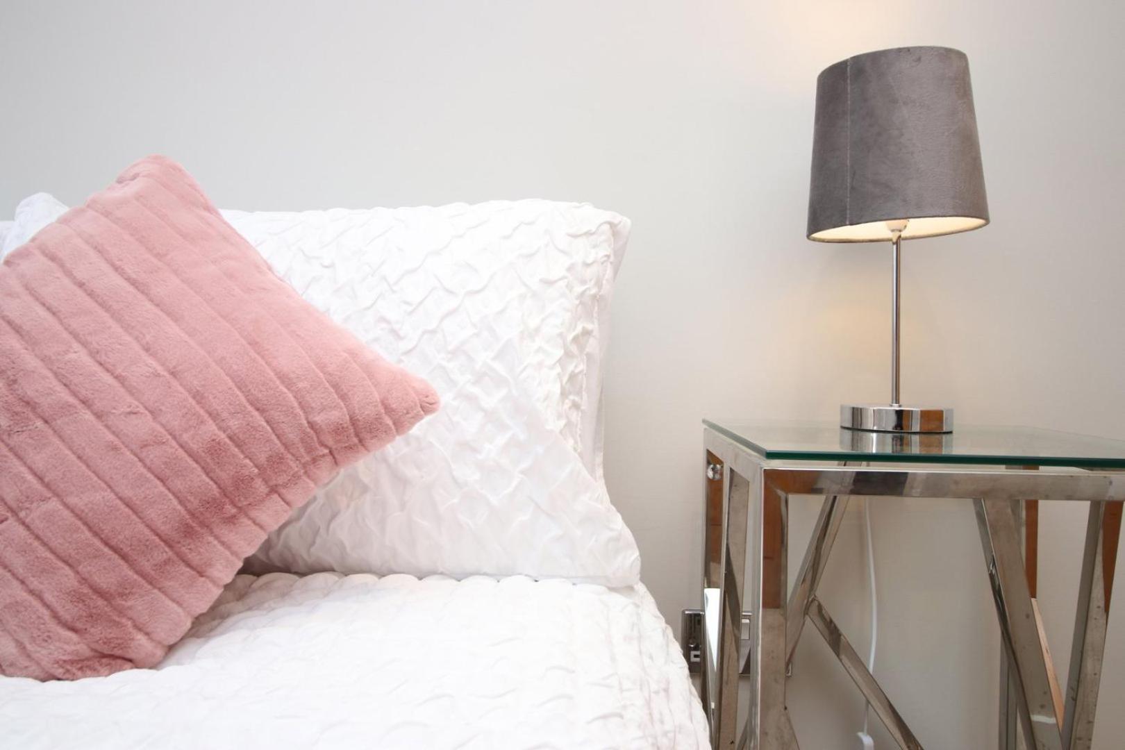 Perfect Getaway In Cardiff Marina Apartment Екстериор снимка