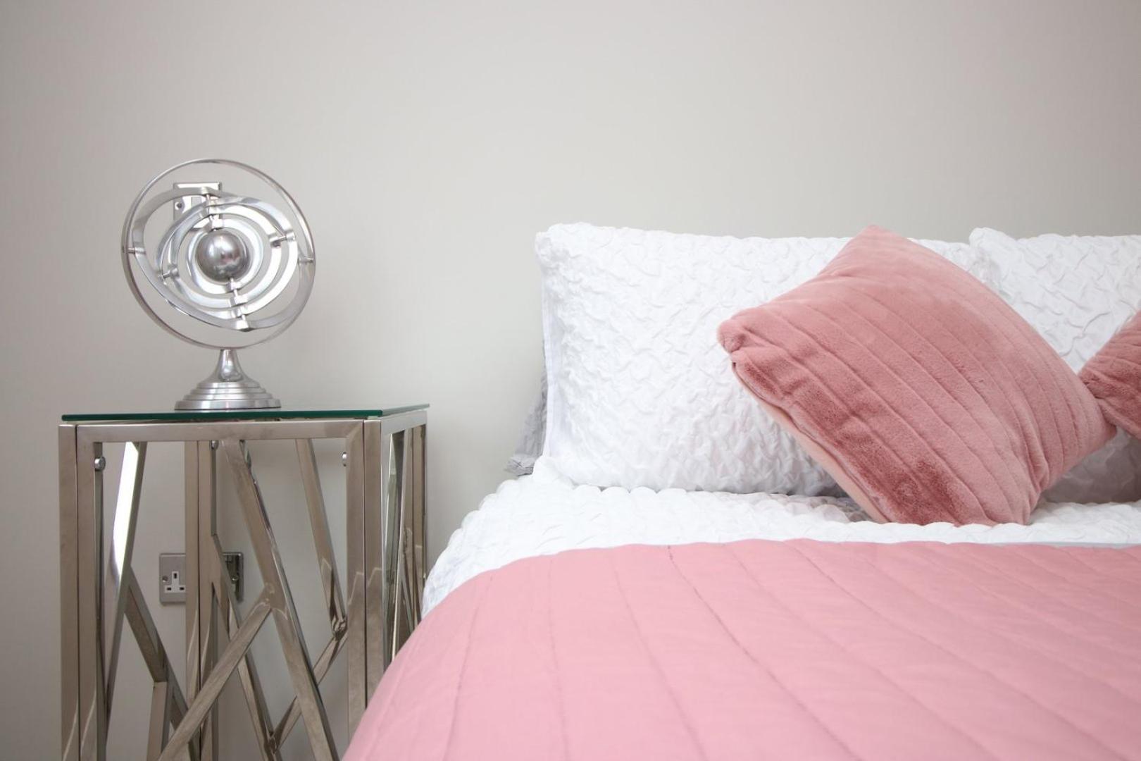 Perfect Getaway In Cardiff Marina Apartment Екстериор снимка
