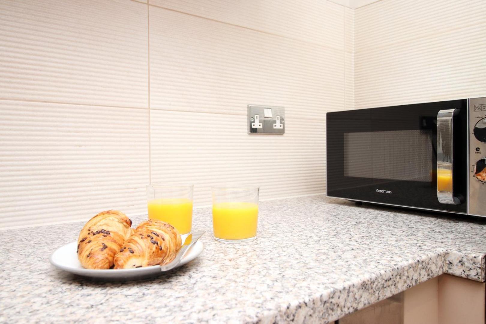 Perfect Getaway In Cardiff Marina Apartment Екстериор снимка