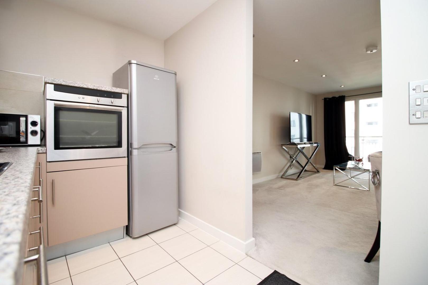Perfect Getaway In Cardiff Marina Apartment Екстериор снимка