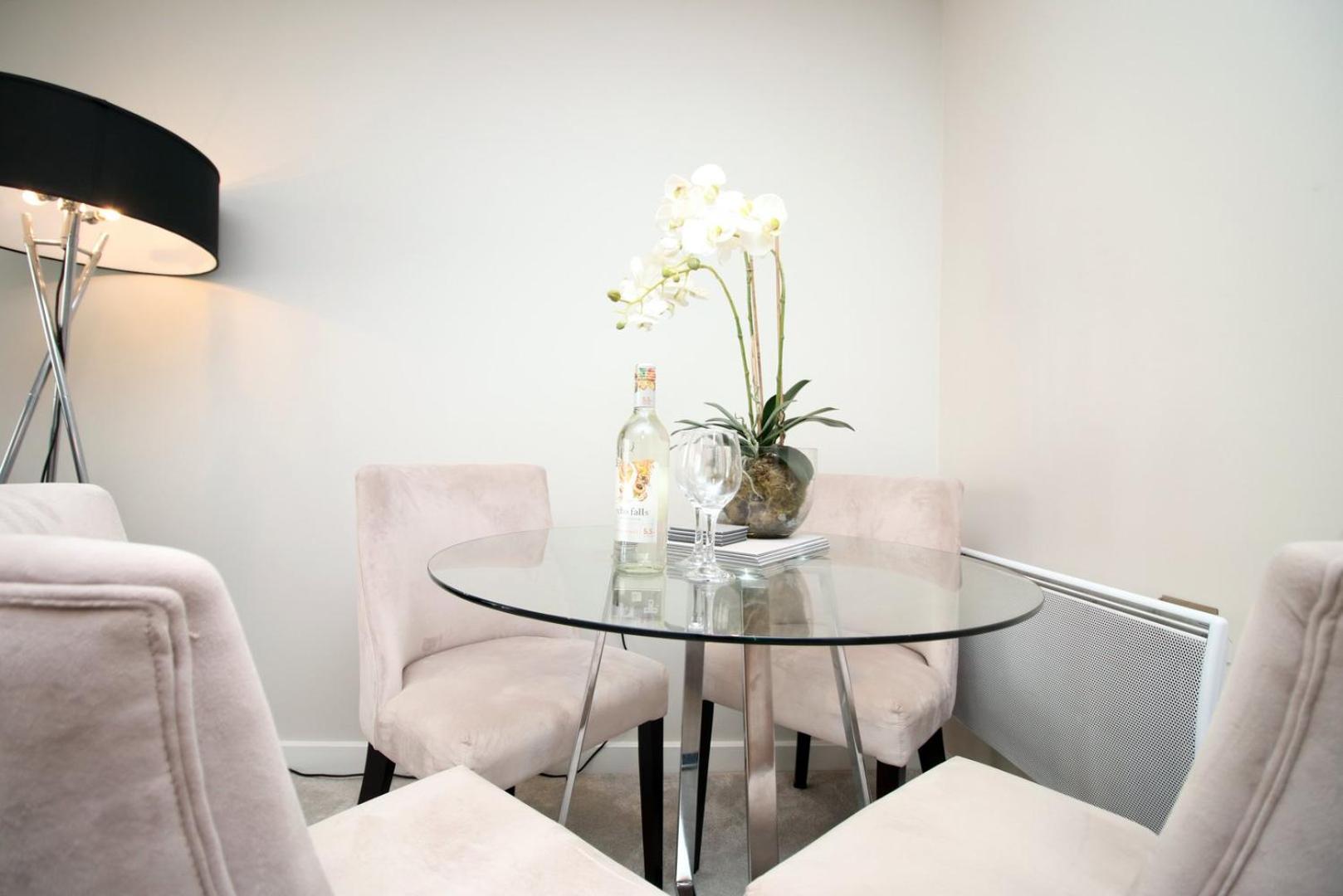 Perfect Getaway In Cardiff Marina Apartment Екстериор снимка