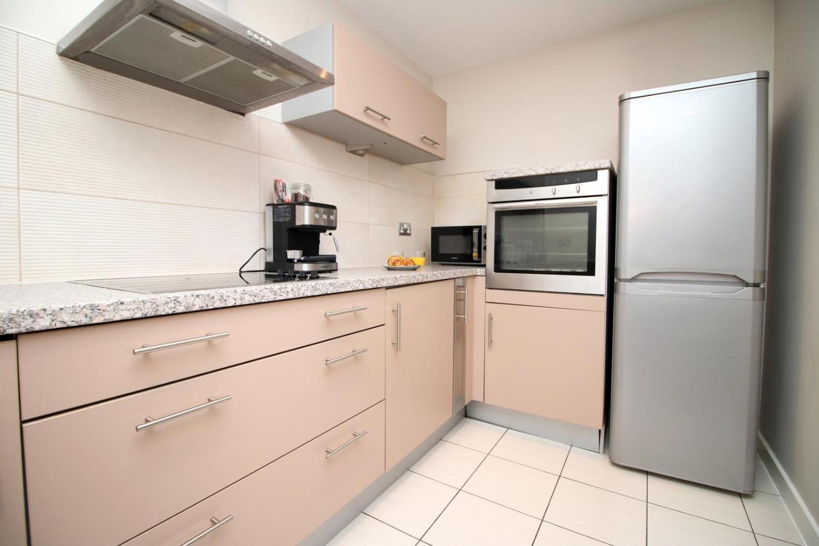 Perfect Getaway In Cardiff Marina Apartment Екстериор снимка